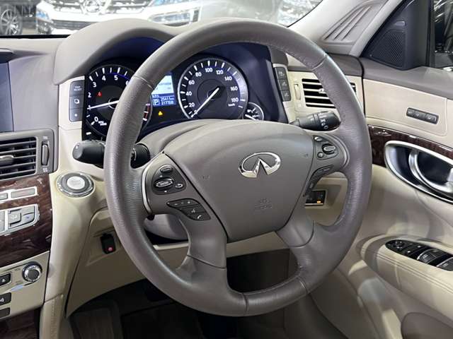 日産 フーガ　ハイブリッド ３．５ H27年 (関東) 99