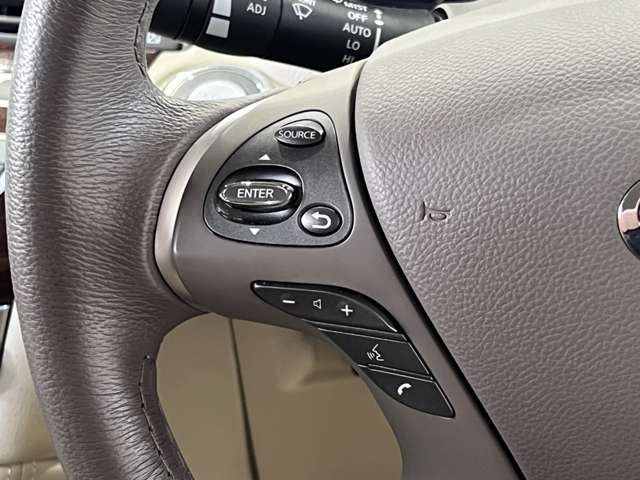 日産 フーガ　ハイブリッド ３．５ H27年 (関東) 99