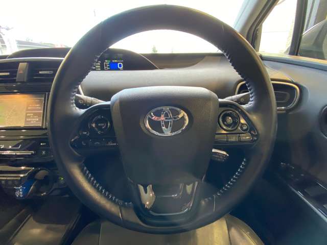 トヨタ プリウス １．８ Ｓ ツーリングセレクション R1年 (九州・沖縄) 99