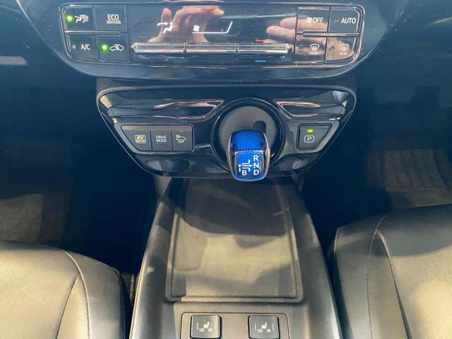 トヨタ プリウス １．８ Ｓ ツーリングセレクション R1年 (九州・沖縄) 99