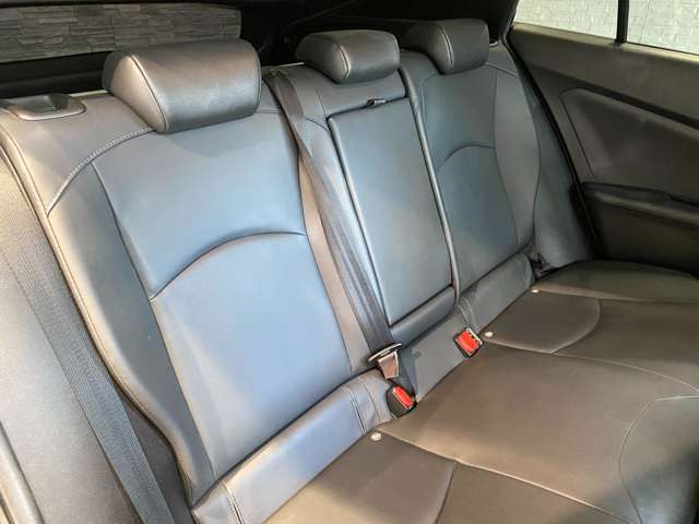 トヨタ プリウス １．８ Ｓ ツーリングセレクション R1年 (九州・沖縄) 99