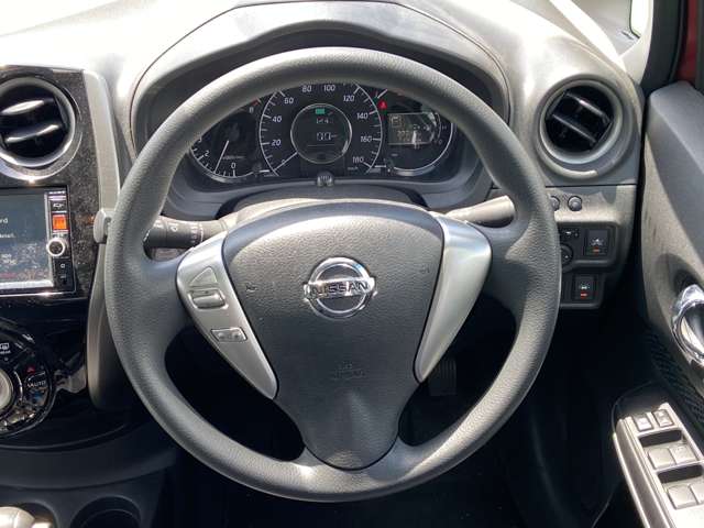 日産 ノート １．２ Ｘ ＤＩＧ－Ｓ Ｖセレクション プラスセーフティ H27年 (九州・沖縄) 99