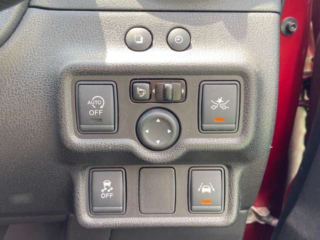 日産 ノート １．２ Ｘ ＤＩＧ－Ｓ Ｖセレクション プラスセーフティ H27年 (九州・沖縄) 99