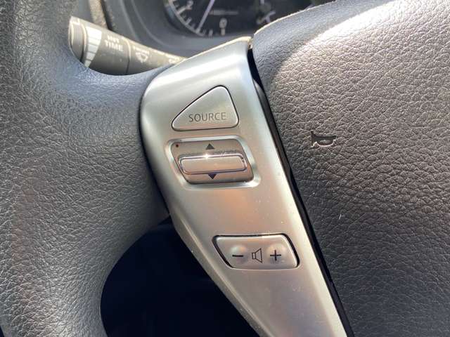 日産 ノート １．２ Ｘ ＤＩＧ－Ｓ Ｖセレクション プラスセーフティ H27年 (九州・沖縄) 99