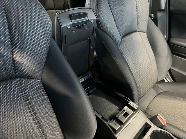 スバル インプレッサスポーツ １．６ｉ−Ｌ　アイサイト H29年 (東北) 99