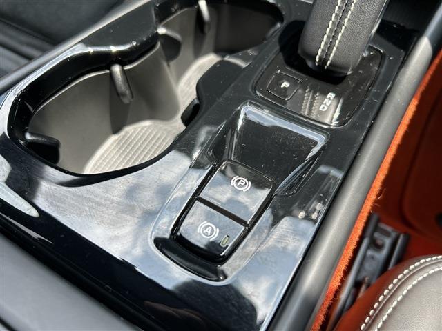 ボルボ ＸＣ４０ Ｔ５ ＡＷＤ Ｒデザイン ４ＷＤ H30年 (東北) 99