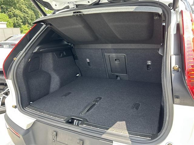 ボルボ ＸＣ４０ Ｔ５ ＡＷＤ Ｒデザイン ４ＷＤ H30年 (東北) 99