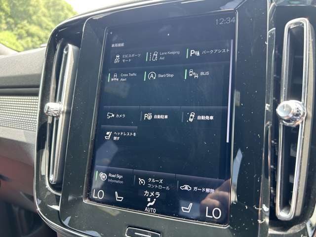 ボルボ ＸＣ４０ Ｔ５ ＡＷＤ Ｒデザイン ４ＷＤ H30年 (東北) 99