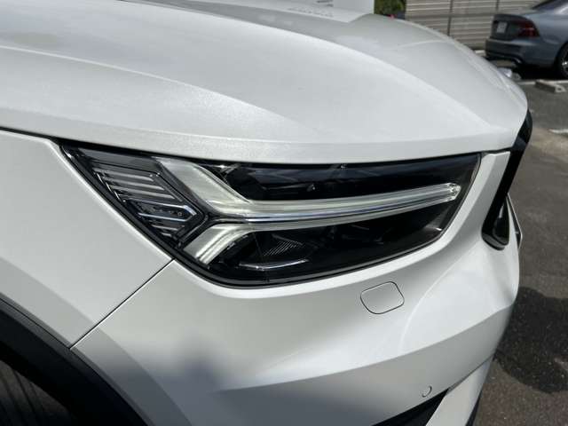 ボルボ ＸＣ４０ Ｔ５ ＡＷＤ Ｒデザイン ４ＷＤ H30年 (東北) 99