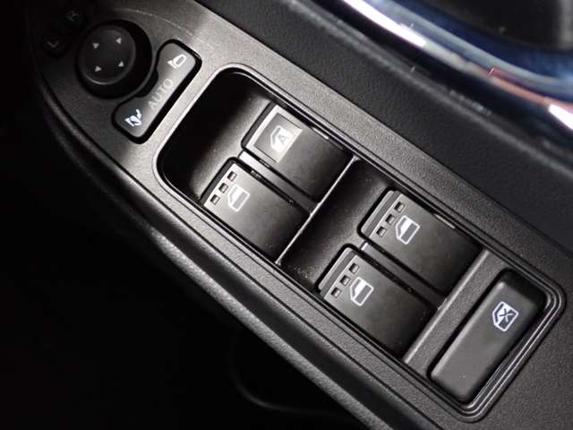 ダイハツ タント ６６０ カスタム Ｘ R5年 (関東) 99