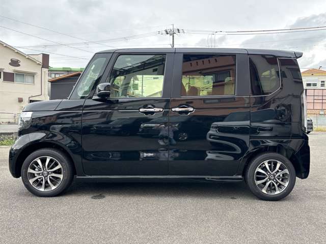ホンダ Ｎ　ＢＯＸ カスタム ６６０ R6年 (近畿) 99