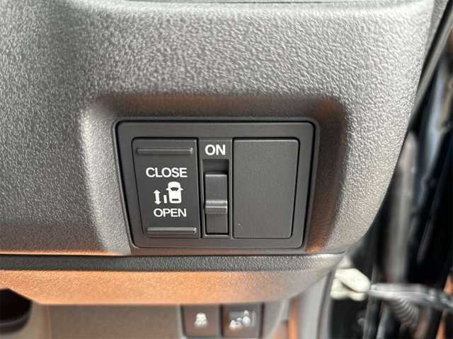 ホンダ Ｎ　ＢＯＸ カスタム ６６０ R6年 (近畿) 99