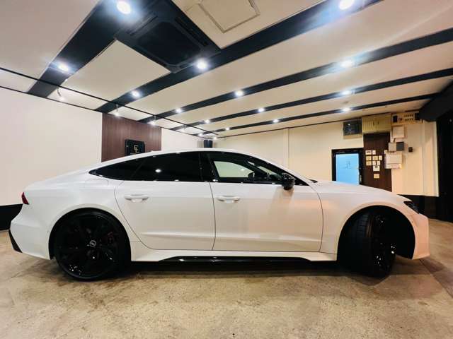 アウディ ＲＳ７　スポーツバック ４．０ ４ＷＤ R4年 (東海) 99