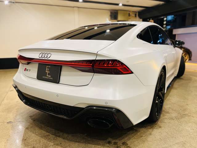 アウディ ＲＳ７　スポーツバック ４．０ ４ＷＤ R4年 (東海) 99