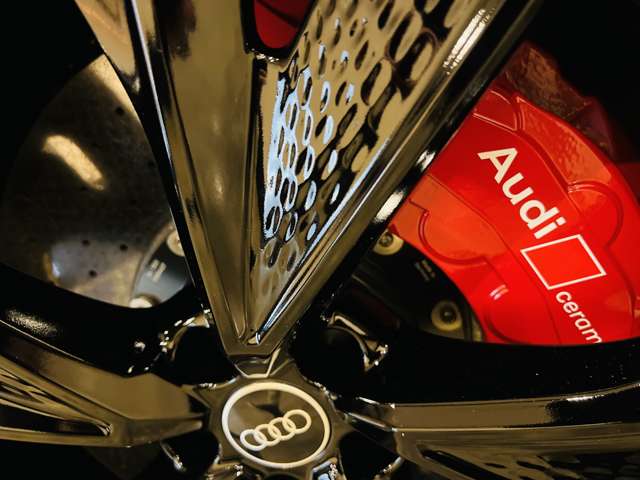 アウディ ＲＳ７　スポーツバック ４．０ ４ＷＤ R4年 (東海) 99