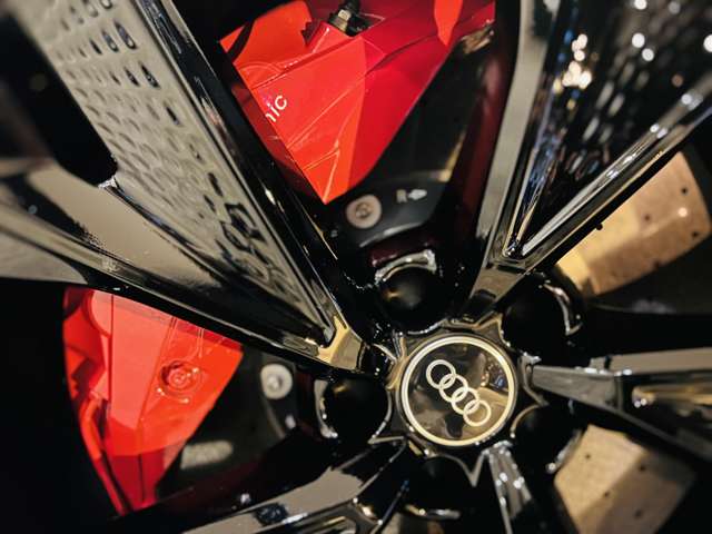 アウディ ＲＳ７　スポーツバック ４．０ ４ＷＤ R4年 (東海) 99