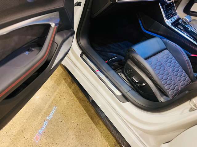 アウディ ＲＳ７　スポーツバック ４．０ ４ＷＤ R4年 (東海) 99