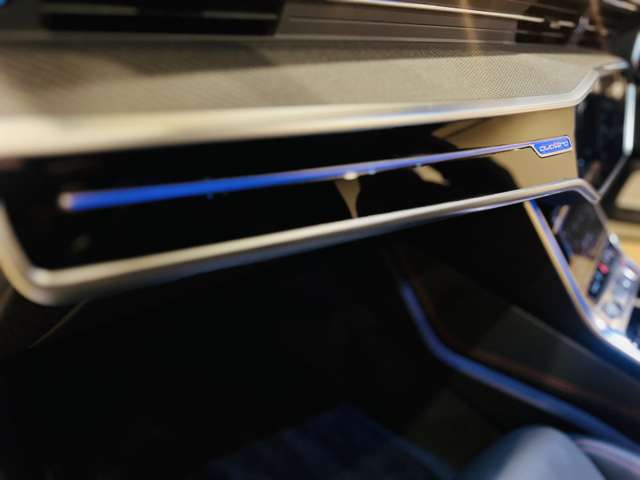 アウディ ＲＳ７　スポーツバック ４．０ ４ＷＤ R4年 (東海) 99