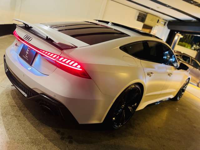 アウディ ＲＳ７　スポーツバック ４．０ ４ＷＤ R4年 (東海) 99
