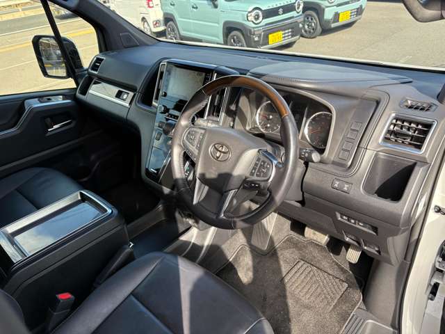 トヨタ グランエース ２．８ プレミアム ディーゼルターボ R2年 (中国) 99