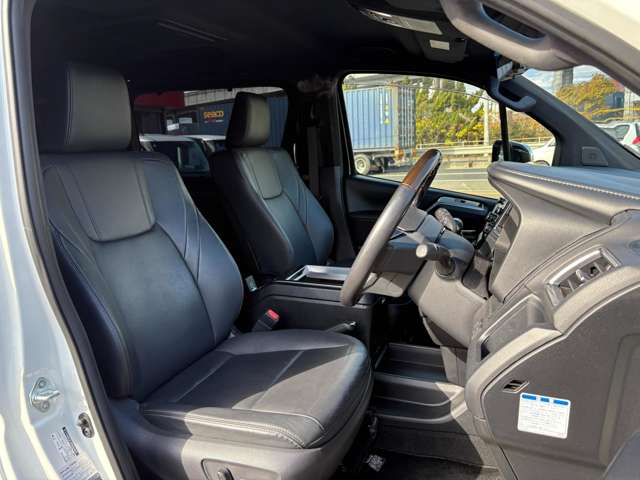 トヨタ グランエース ２．８ プレミアム ディーゼルターボ R2年 (中国) 99