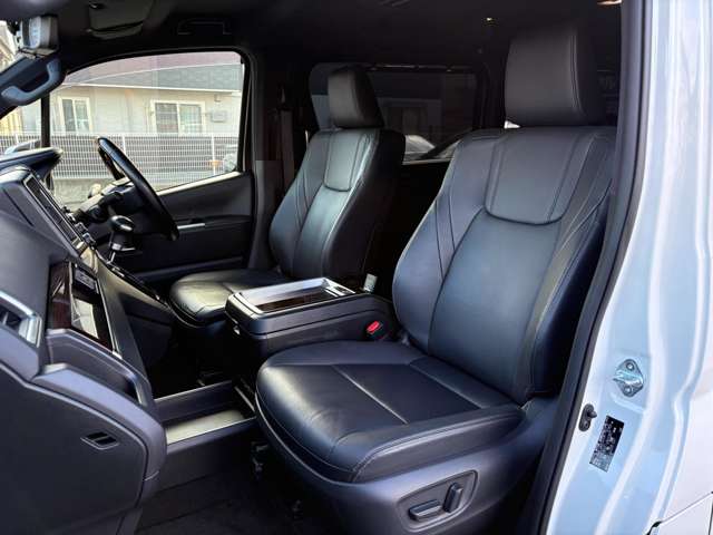 トヨタ グランエース ２．８ プレミアム ディーゼルターボ R2年 (中国) 99