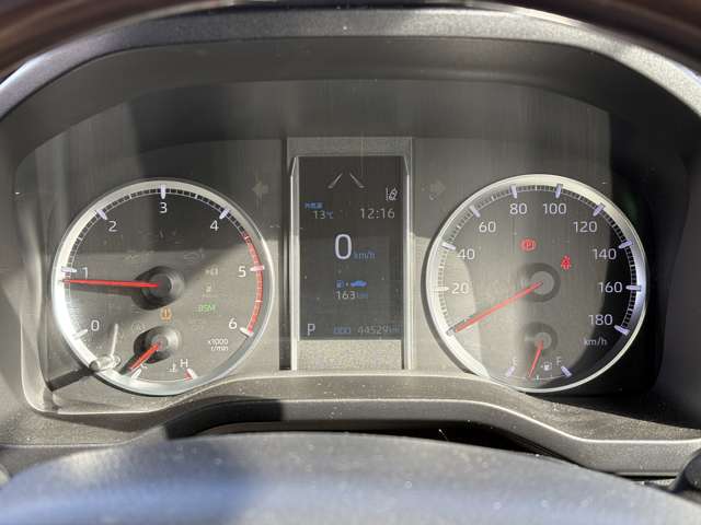 トヨタ グランエース ２．８ プレミアム ディーゼルターボ R2年 (中国) 99