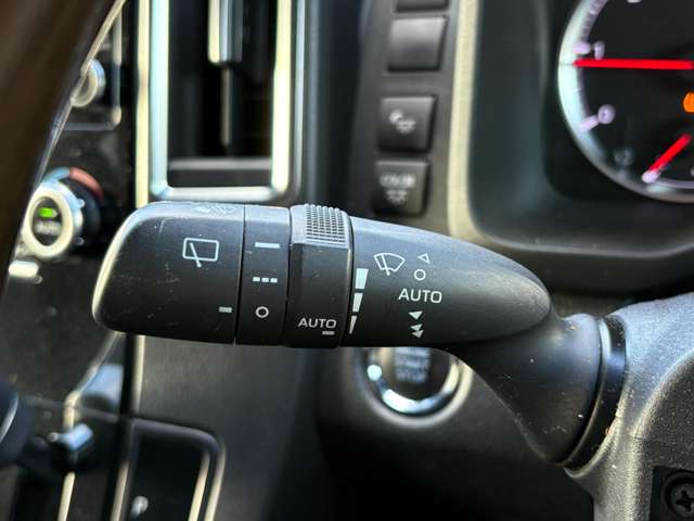 トヨタ グランエース ２．８ プレミアム ディーゼルターボ R2年 (中国) 99