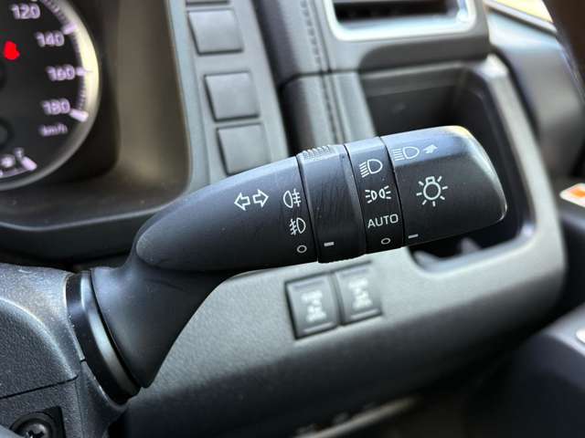 トヨタ グランエース ２．８ プレミアム ディーゼルターボ R2年 (中国) 99