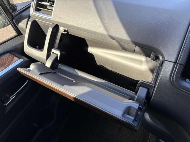 トヨタ グランエース ２．８ プレミアム ディーゼルターボ R2年 (中国) 99