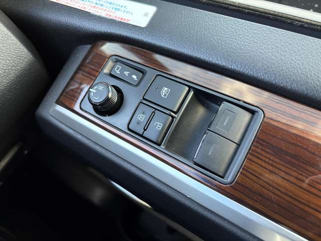 トヨタ グランエース ２．８ プレミアム ディーゼルターボ R2年 (中国) 99