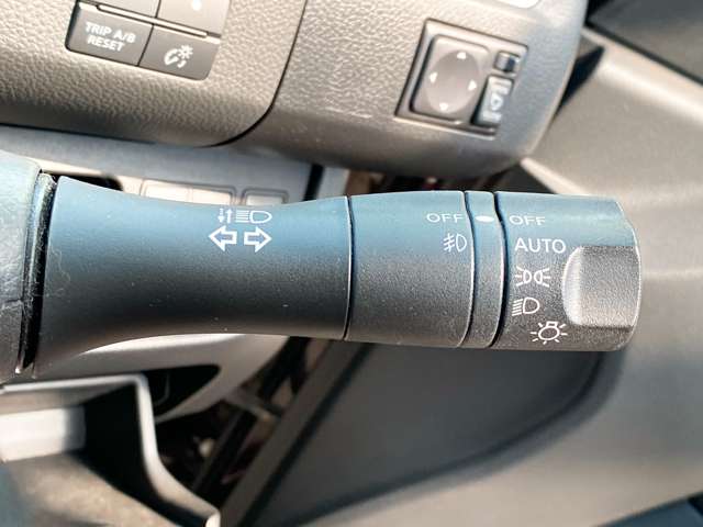 日産 セレナ ２．０ ハイウェイスター Ｓ－ＨＹＢＲＩＤ Ｖセレクション H25年 (九州・沖縄) 99