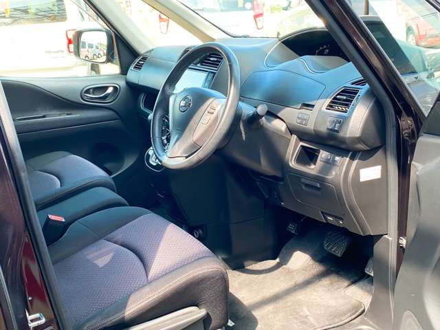 日産 セレナ ２．０ ハイウェイスター Ｓ－ＨＹＢＲＩＤ Ｖセレクション H25年 (九州・沖縄) 99