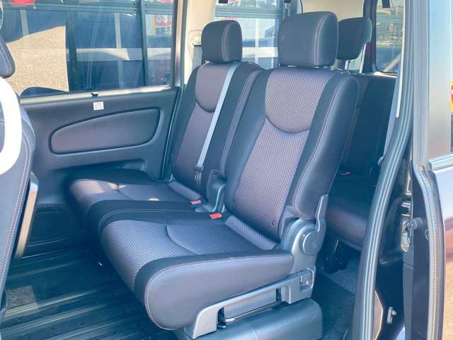 日産 セレナ ２．０ ハイウェイスター Ｓ－ＨＹＢＲＩＤ Ｖセレクション H25年 (九州・沖縄) 99