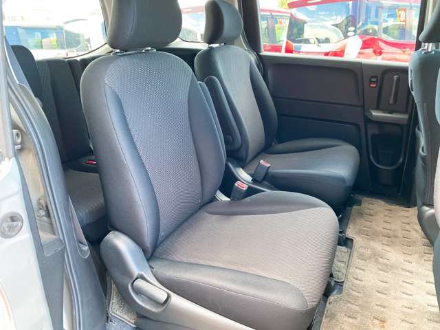 ホンダ フリード　ハイブリッド １．５ H25年 (九州・沖縄) 99