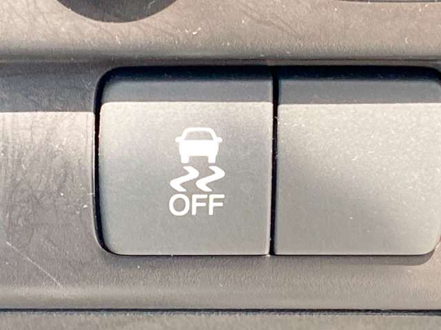 ホンダ フリード　ハイブリッド １．５ H25年 (九州・沖縄) 99