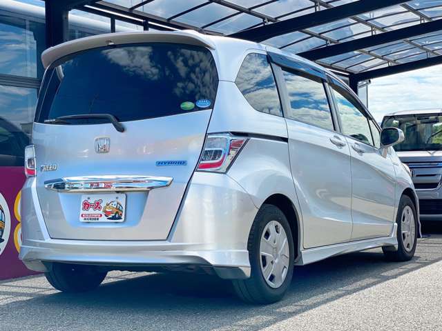 ホンダ フリード　ハイブリッド １．５ H25年 (九州・沖縄) 99