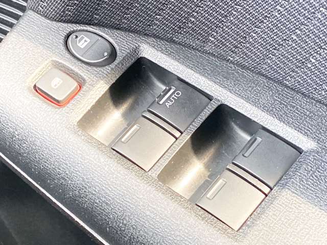 ホンダ フリード　ハイブリッド １．５ H25年 (九州・沖縄) 99