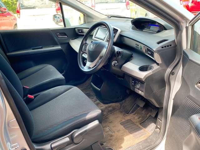 ホンダ フリード　ハイブリッド １．５ H25年 (九州・沖縄) 99