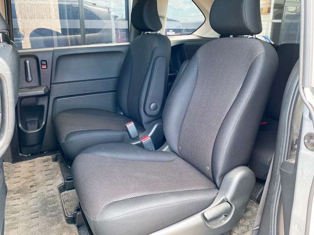 ホンダ フリード　ハイブリッド １．５ H25年 (九州・沖縄) 99