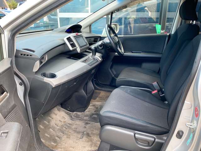 ホンダ フリード　ハイブリッド １．５ H25年 (九州・沖縄) 99