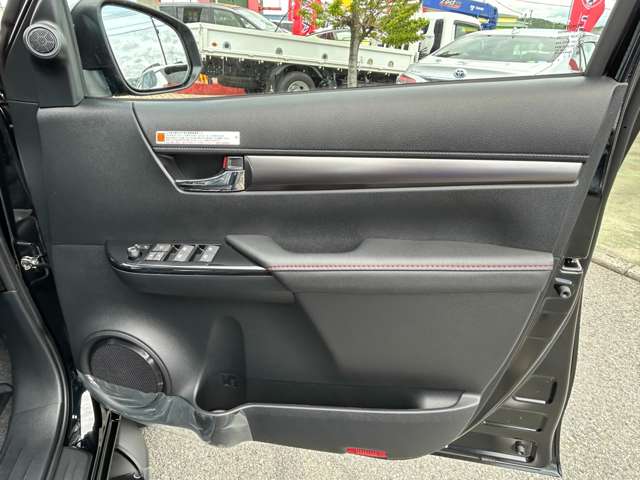 トヨタ ハイラックス ２．４ Ｚ ＧＲスポーツ ディーゼルターボ ４ＷＤ R6年 (九州・沖縄) 99