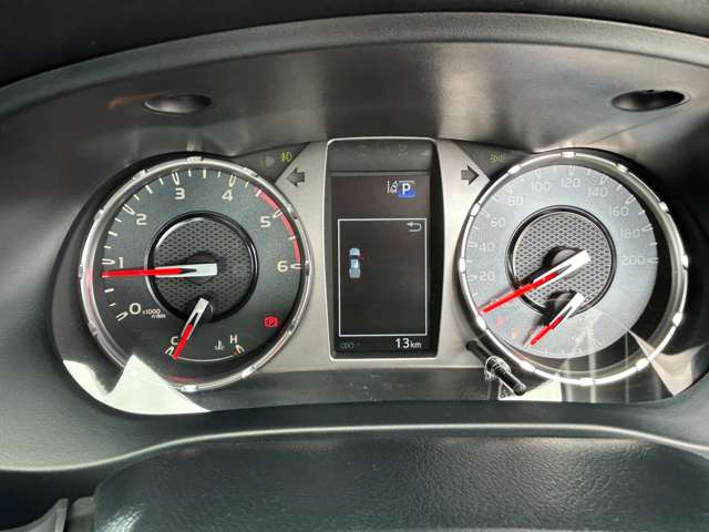 トヨタ ハイラックス ２．４ Ｚ ＧＲスポーツ ディーゼルターボ ４ＷＤ R6年 (九州・沖縄) 99