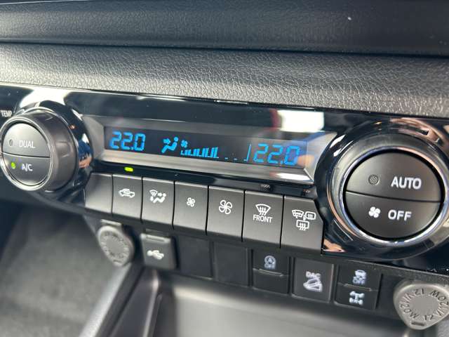 トヨタ ハイラックス ２．４ Ｚ ＧＲスポーツ ディーゼルターボ ４ＷＤ R6年 (九州・沖縄) 99