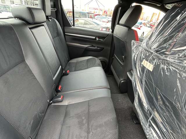 トヨタ ハイラックス ２．４ Ｚ ＧＲスポーツ ディーゼルターボ ４ＷＤ R6年 (九州・沖縄) 99