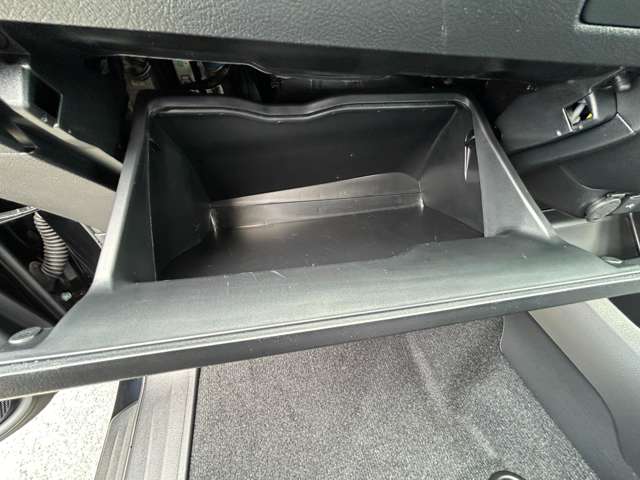 トヨタ ハイラックス ２．４ Ｚ ＧＲスポーツ ディーゼルターボ ４ＷＤ R6年 (九州・沖縄) 99