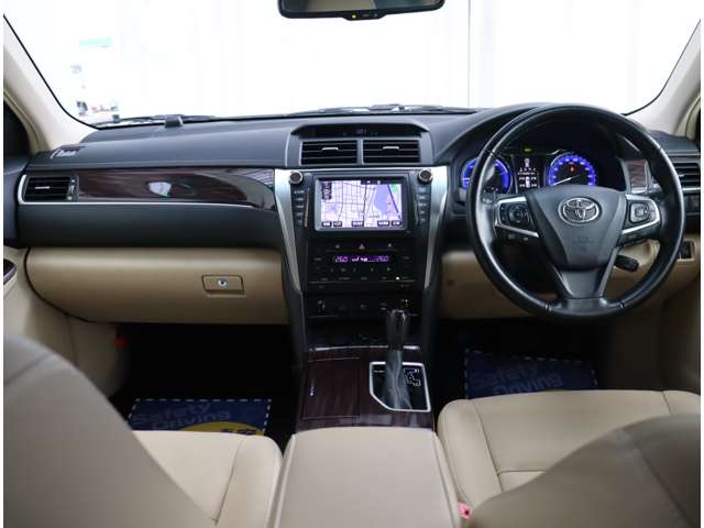 トヨタ カムリ　ハイブリッド ２．５ レザーパッケージ H27年 (関東) 99