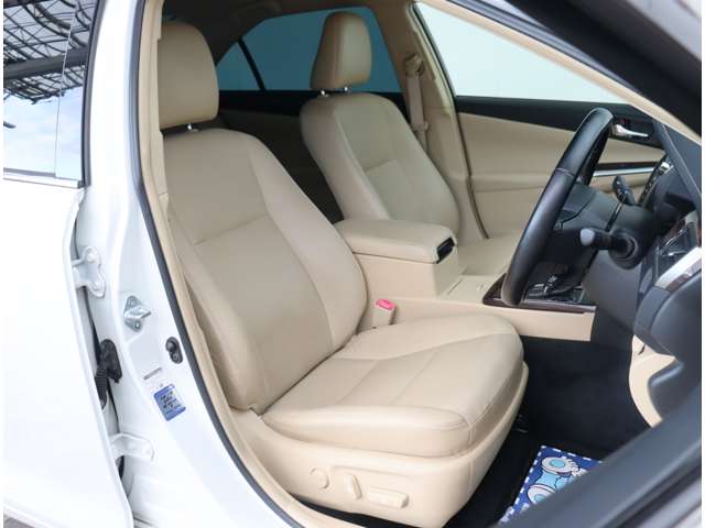 トヨタ カムリ　ハイブリッド ２．５ レザーパッケージ H27年 (関東) 99