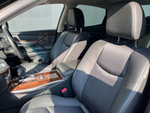 日産 フーガ ２．５ ２５０ＧＴ Ａパッケージ R1年 (東海) 99