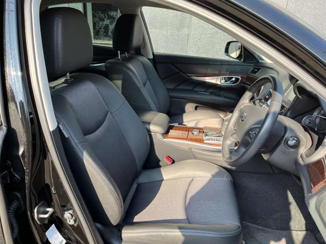 日産 フーガ ２．５ ２５０ＧＴ Ａパッケージ R1年 (東海) 99